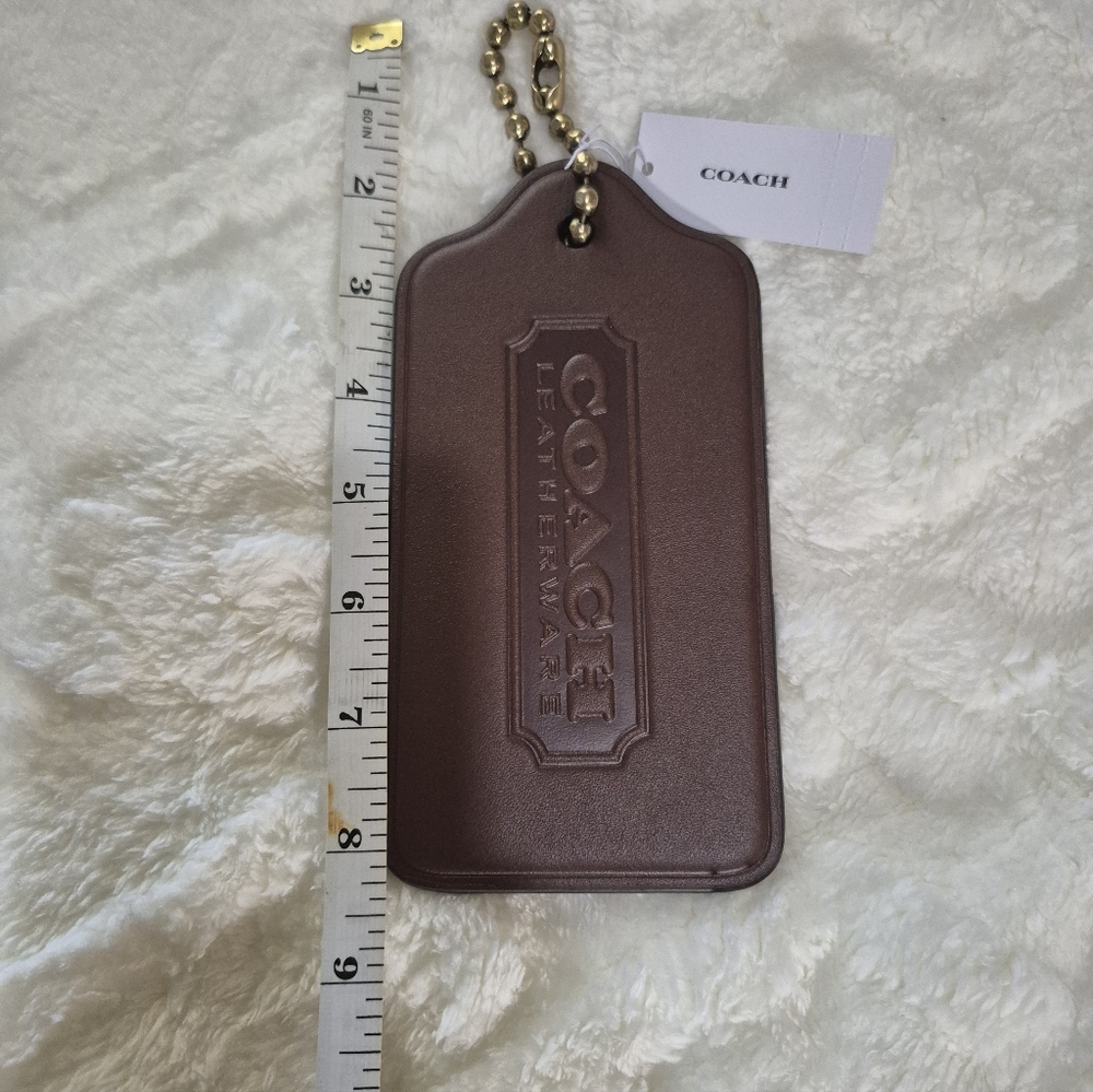 Brand New! Tags Attached! Coach Brown Leather Key Holder with Gold Chain - Picture 3 of 5